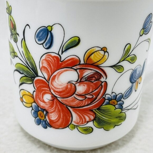 Arcopal France Mug Milk Glass White Red Flower Spring Summer Bloom Drinkware 26 - Picture 6 of 10